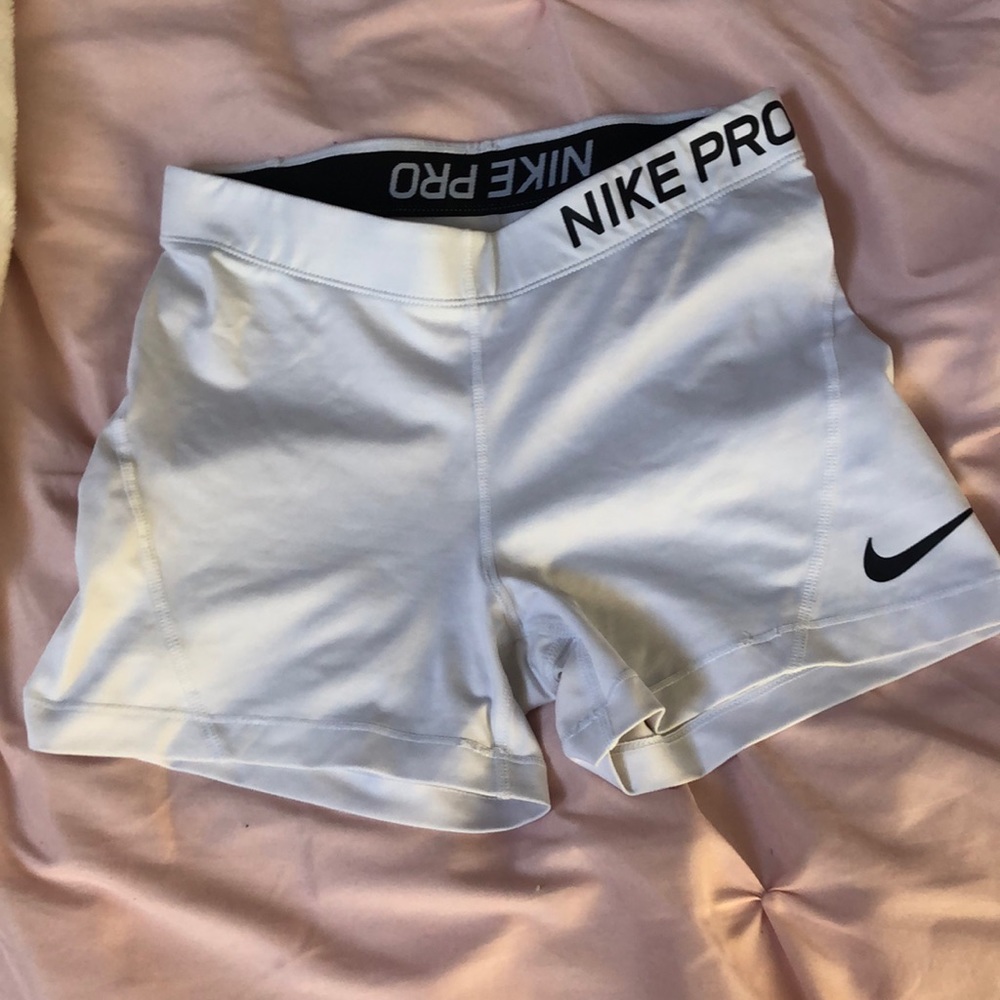 Women Nike Pros